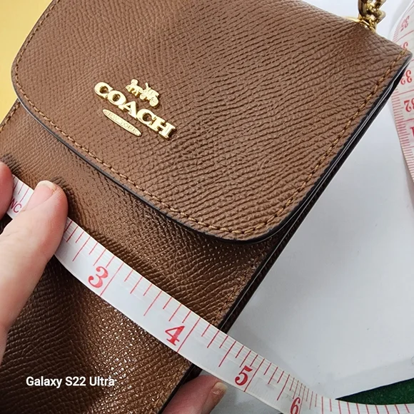 Coach Brown/Tan Leather Crossbody Phone Bag Wallet Chain Strap Gold Hardware - Picture 9 of 13
